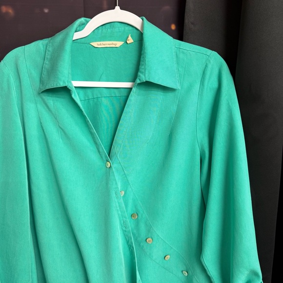 Soft Surroundings washed tencel tunic buttons roll tab sleeves medium - Picture 3 of 3